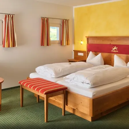 Мини-отель Landhotel Loewen Bernau Бернау (Шварцвальд)