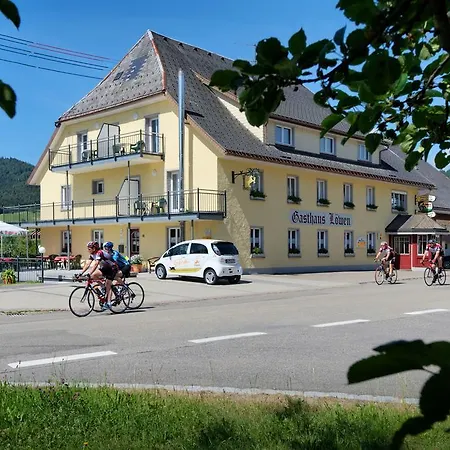 Landhotel Loewen Bernau Бернау (Шварцвальд)